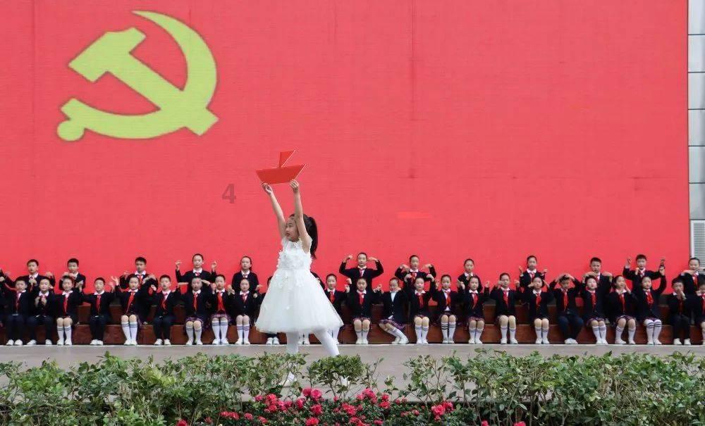 称骨命运查询表游戏画面